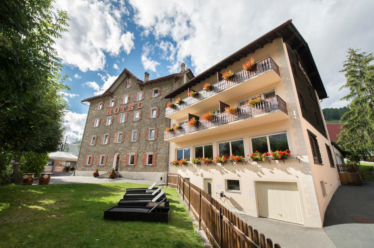 Hotel Bellaval Scuol Bagian luar foto